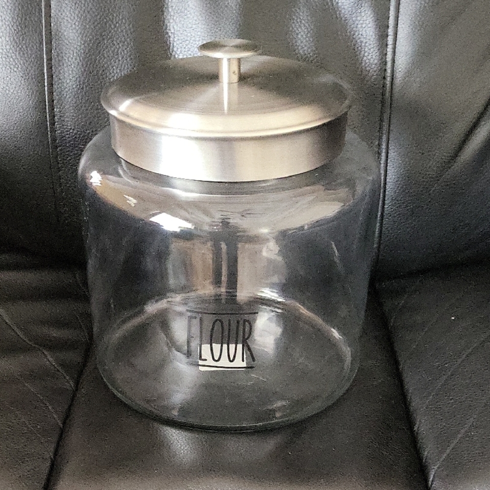 Clear Glass Food Storage Jar with Stainless Steel Lid NWT